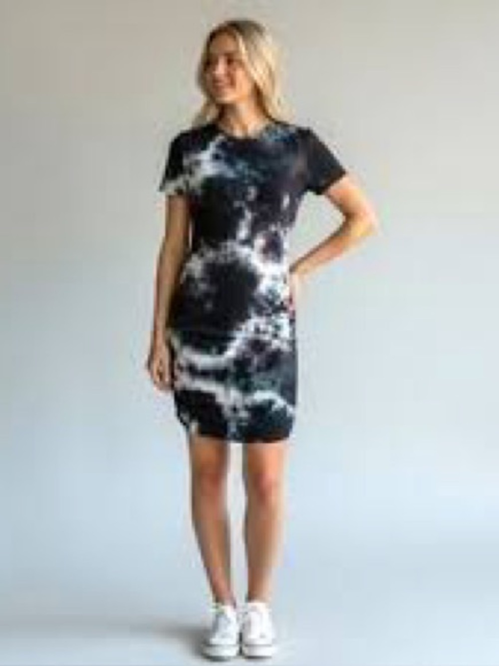 NWT! ANTISTAR TIE DYE, SOFT, STRETCHY, RUCHED DRESS. EXCELLENT CONDITION!